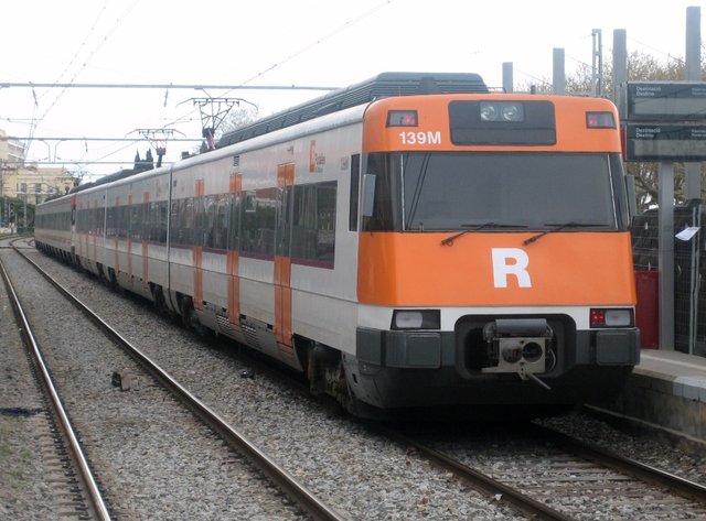 447 rodalies de catalunya.jpg